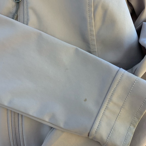 ⚪️north face shell⚪️ - Picture 8 of 8